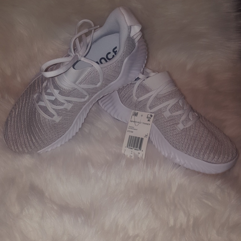 Adidas alphabounce trainer